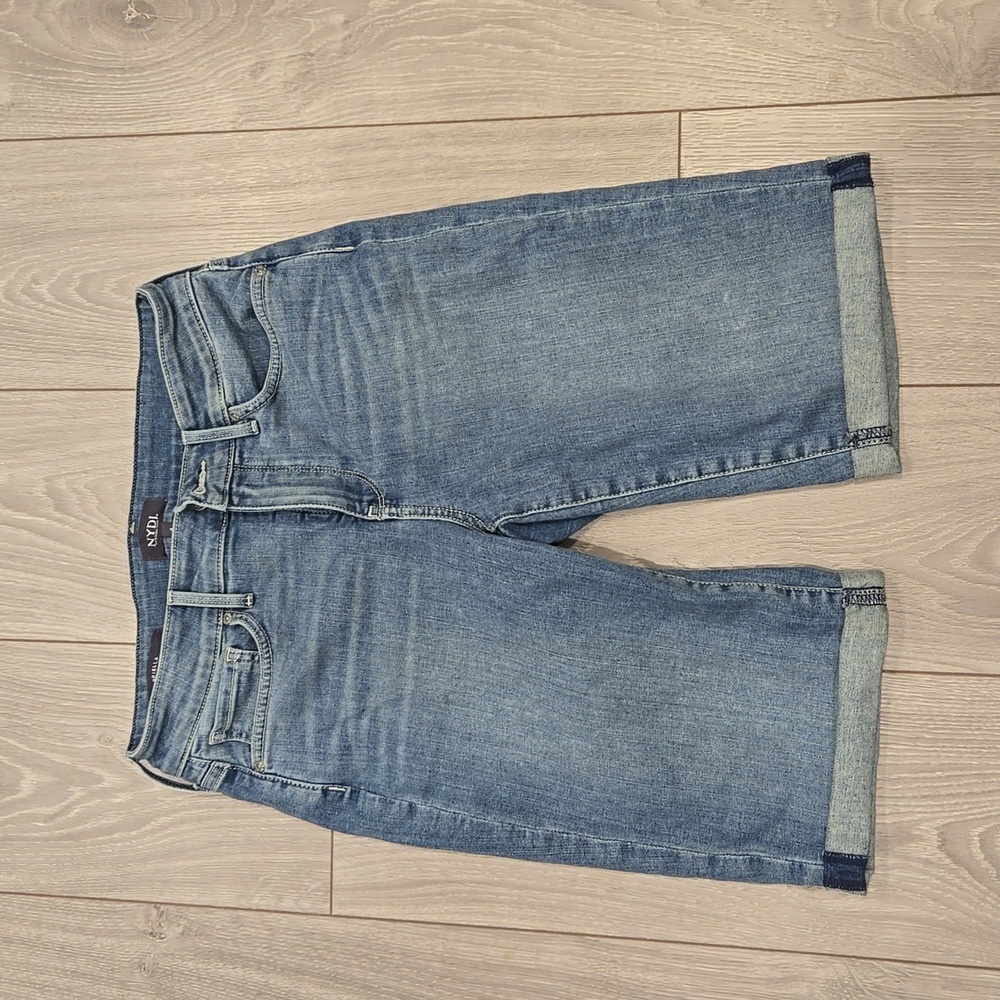 NYDJ  shorts  size 4